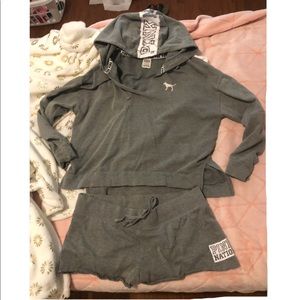 Victoria secret PINK sweatshirt and shorts set !